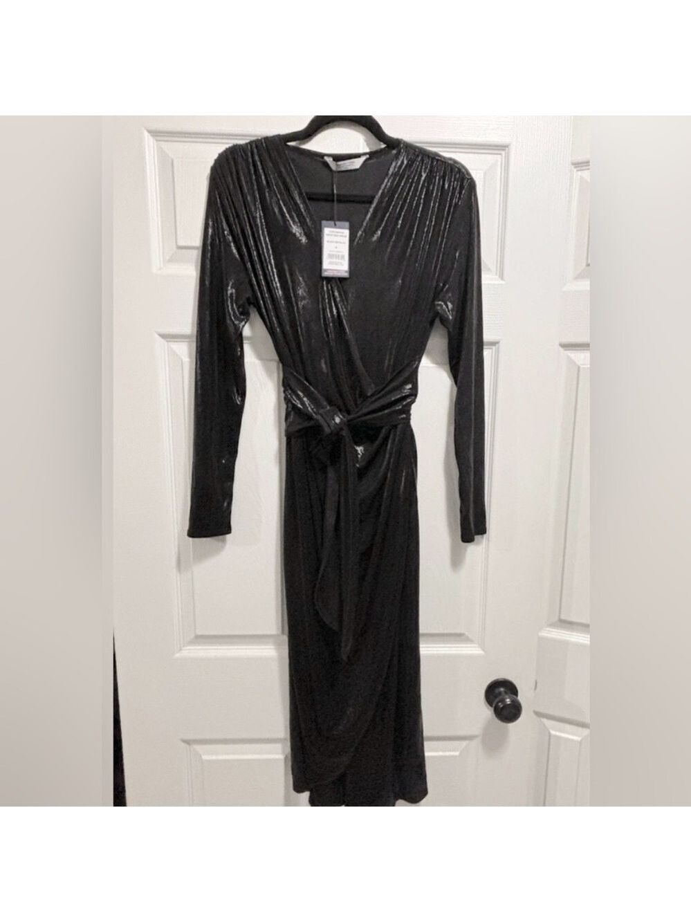 Smash+Tess Confidence Wrap Midi Dress NWT Black Metallic Size Medium NEW - Picture 4 of 11